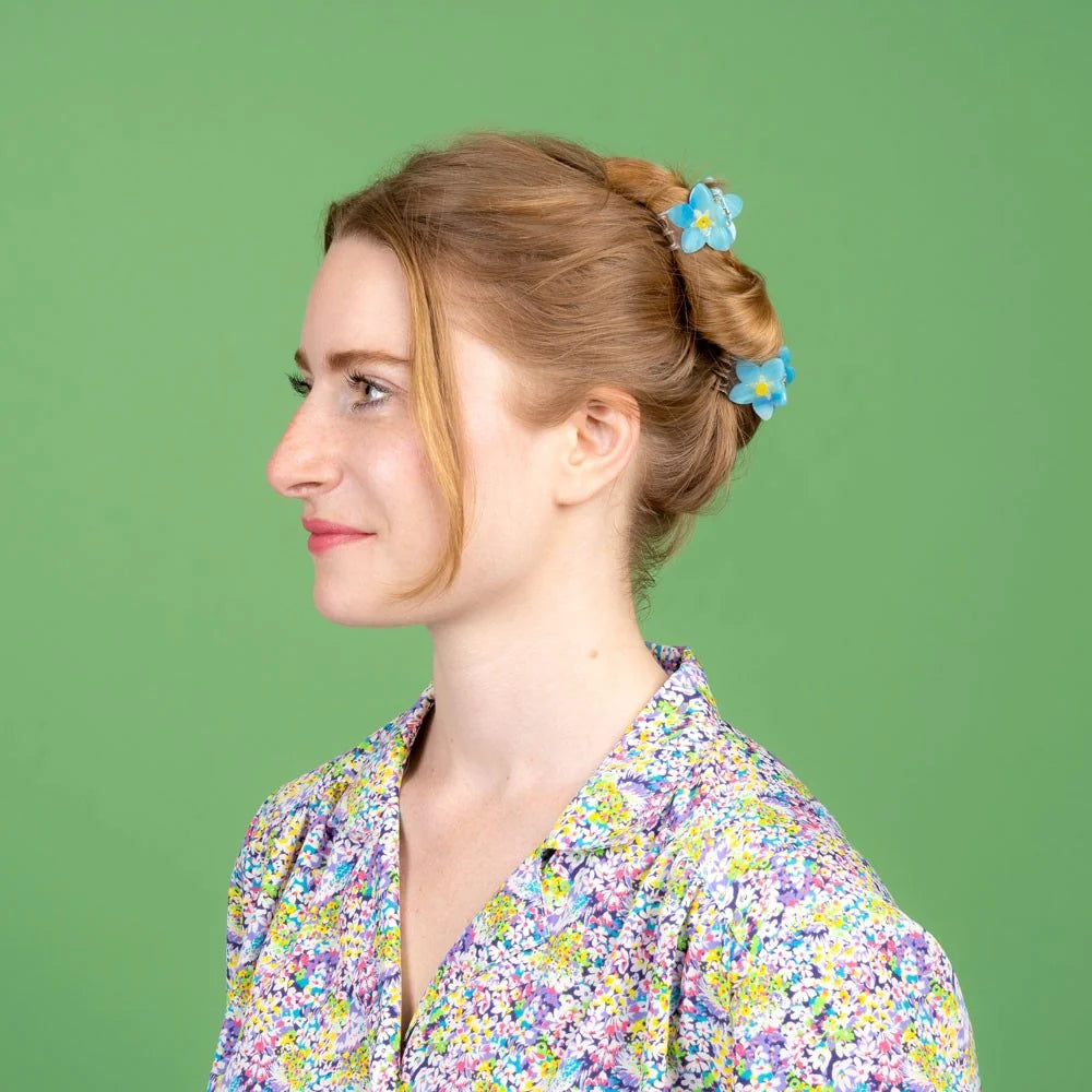 Forget-me-not hair clip